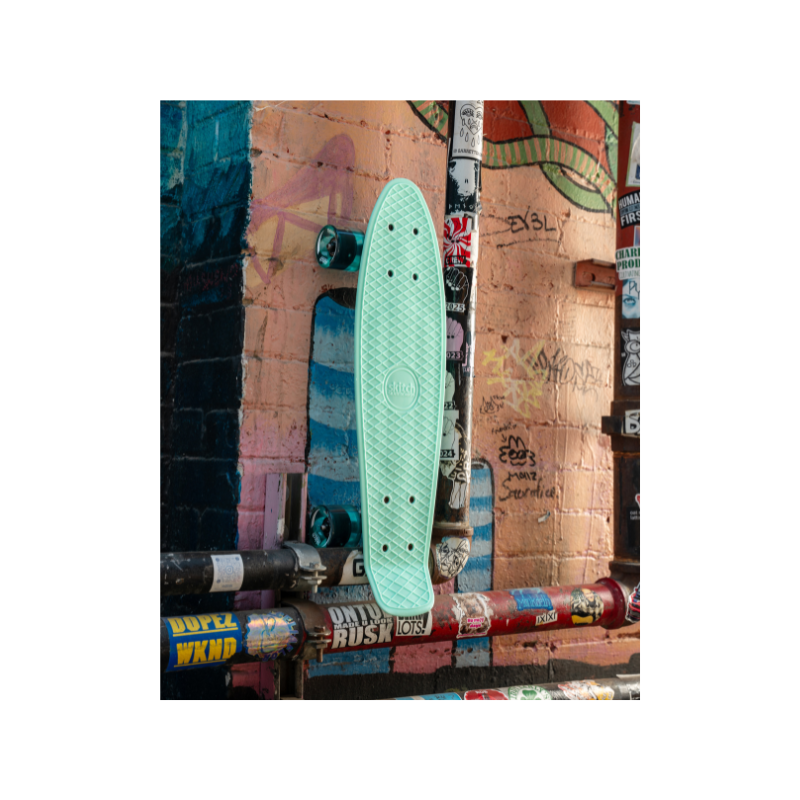 SKITCH® LED+ MINT GREEN Skateboard For Kids And Beginners Mini Cruiser Board Gift Set (LED ON/OFF)
