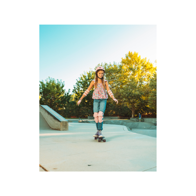 SKITCH® LED+ PURPLE GALAXY Skateboard For Kids And Beginners Mini Cruiser Board Gift Set (LED ON/OFF)